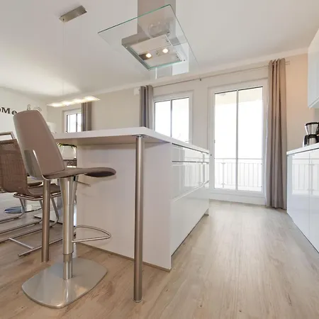 Apartment Duenenpalais App 08 *